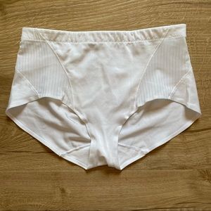 DIM High Rise knickers